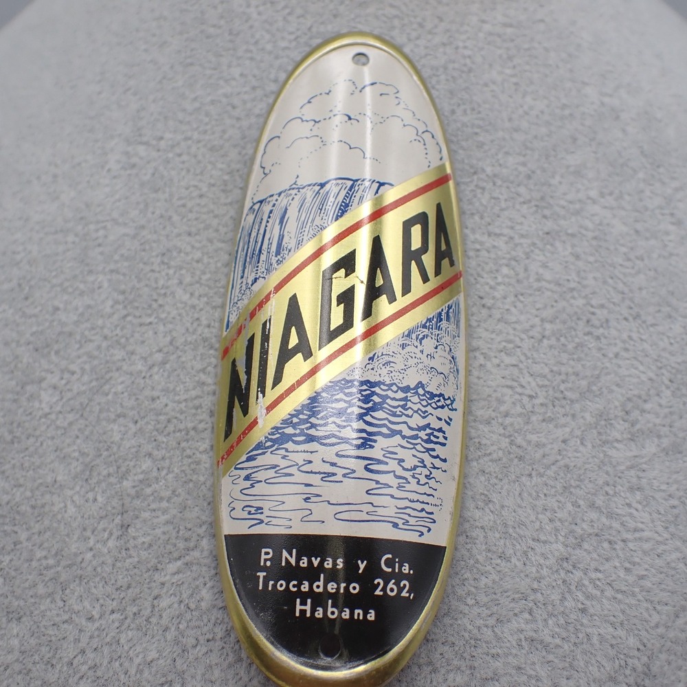READ VTG Niagara Bicycle Head Badge P Navas y Cia Habana Cuba Metal Bike Emblem